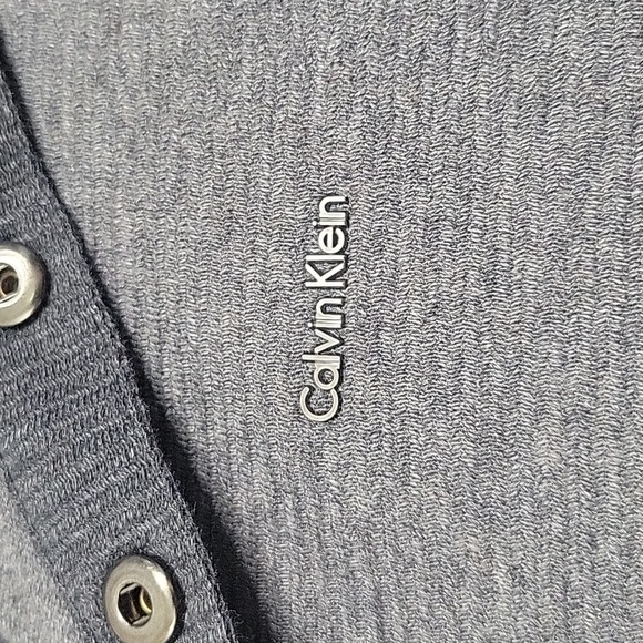 Calvin Klein Gray Color Block Long Sleeve Pull Over - Picture 3 of 8